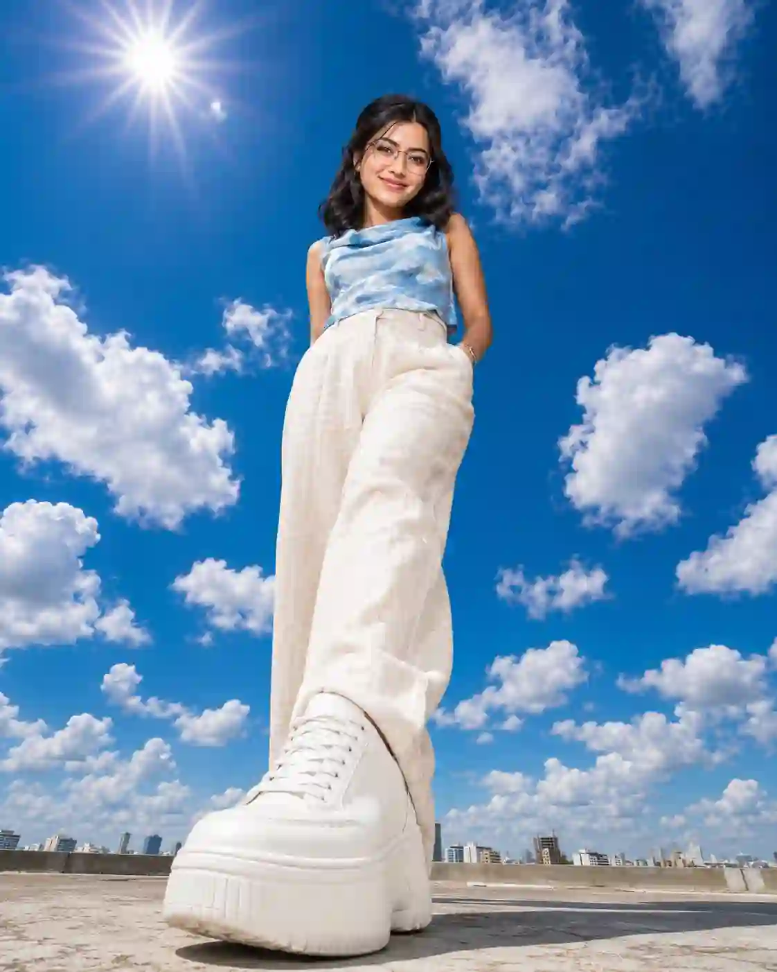 aesthetic girl sky prompt
